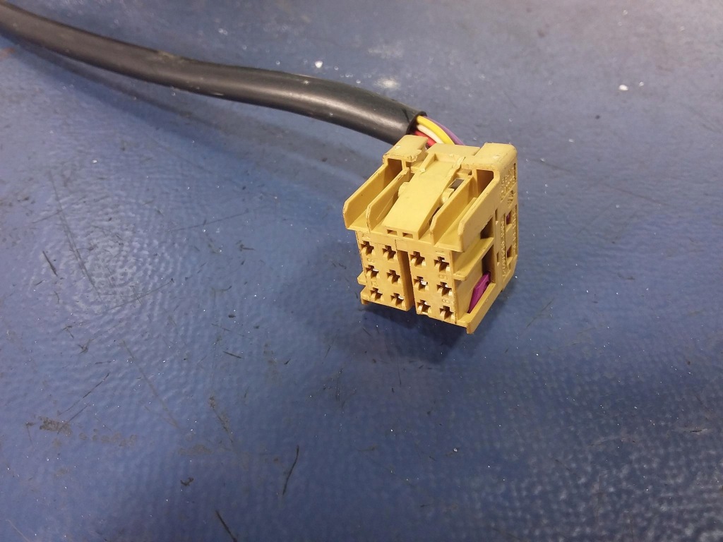 фото №7, Seat ibiza iii зеркало правое 8 pin la7w