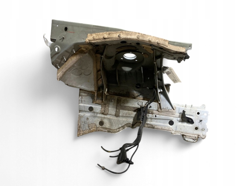 фото №9, Mercedes-benz c w205 2017 лонжерон передня a2056260831