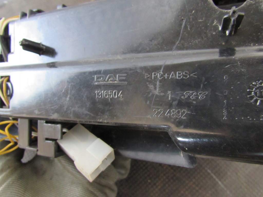 фото №7, Попільничка 1316504 daf xf 105 10-13r. spacecab