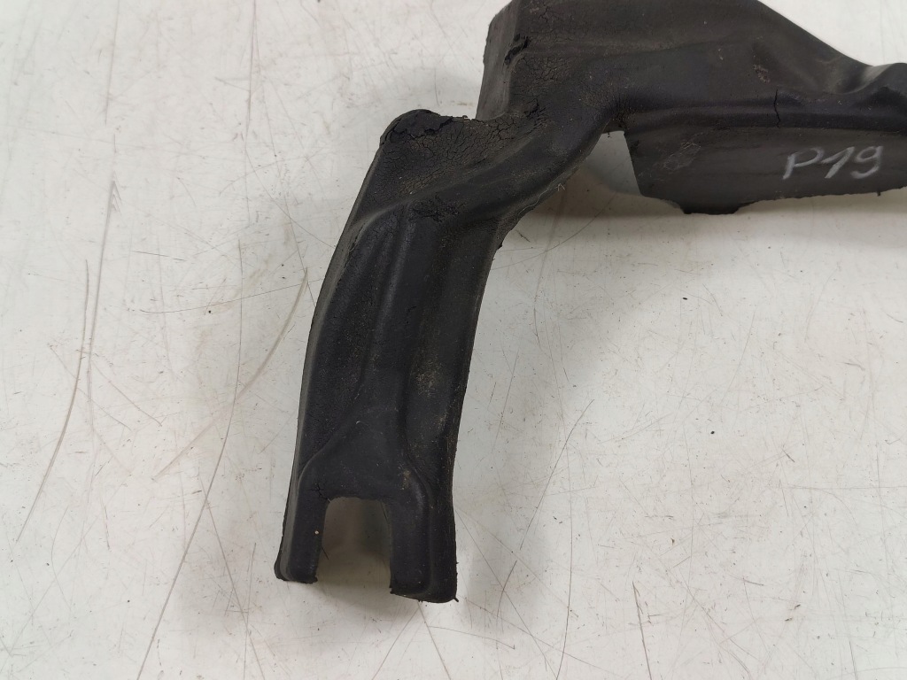 фото №6, Peugeot 3008 i 2012 шумоизоляция пена крыла жабо правая 9684972680