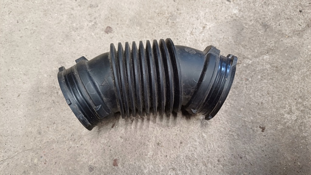 фото №1, Renault captur ii 19- 1.0 tce шланг воздуха 165750995r