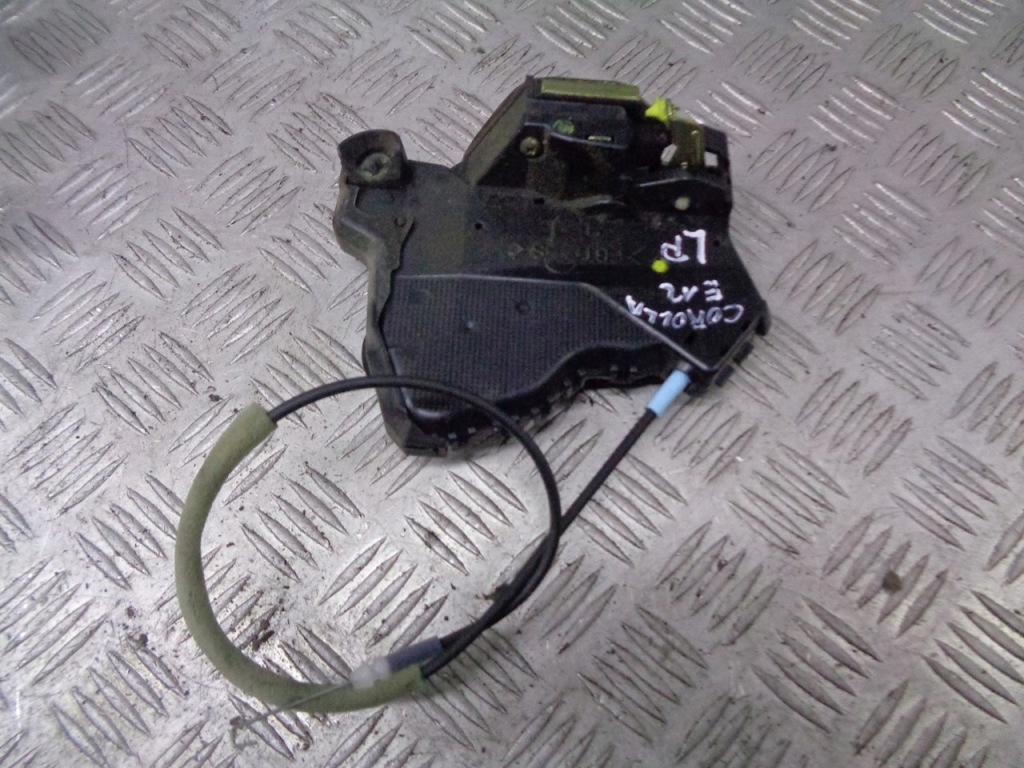 фото №1, Замок дверь левый перед toyota corolla e12 6pin