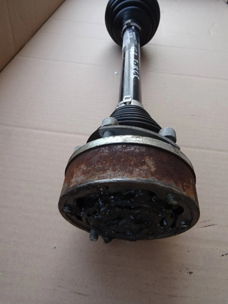 Audi q2 привідний вал ліва 1k0407271lb Доставка