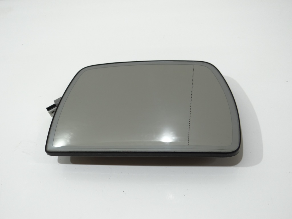 фото №1, Вкладыш фотохромный bmw x3 e83 оригинал правый