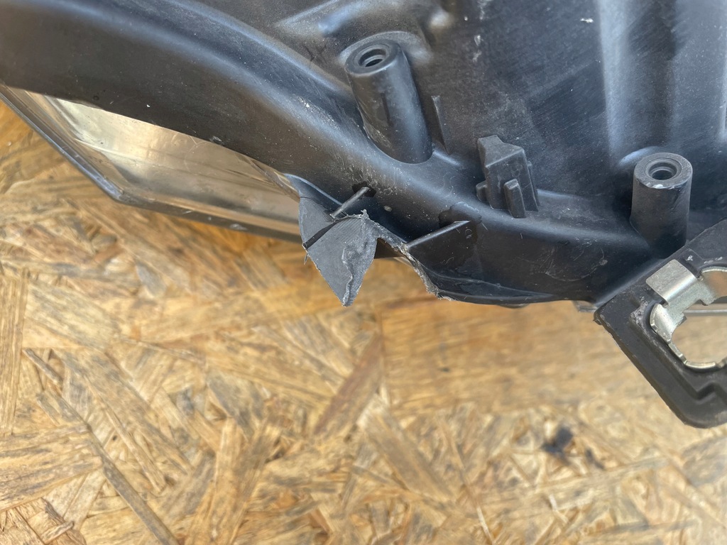 фото №12, Citroen c5 iii ліва передня лампа anglia