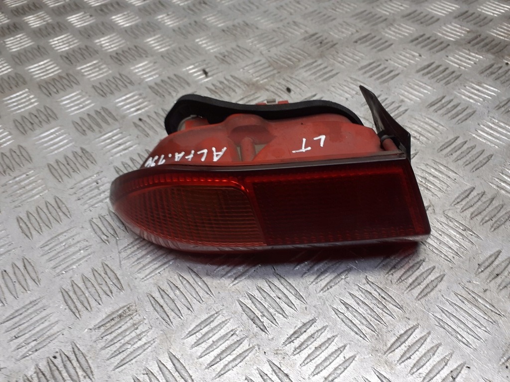 фото №1, Лампа левая задняя alfa romeo 156 sedan