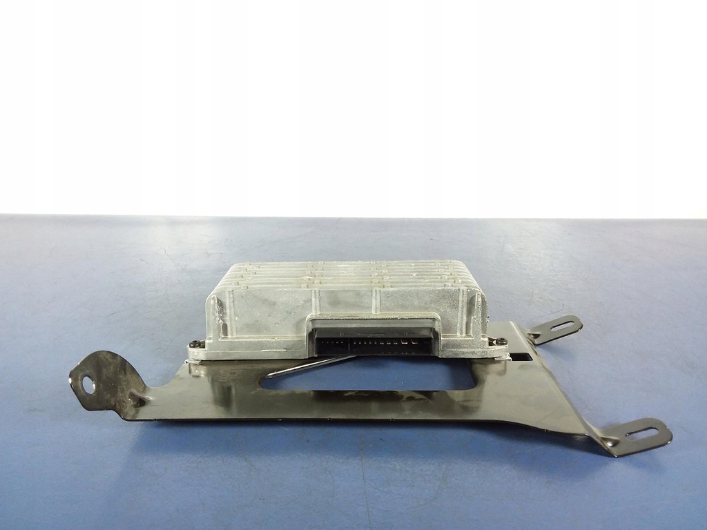 фото №1, Audi a4 b8 усилитель 8t0035223a