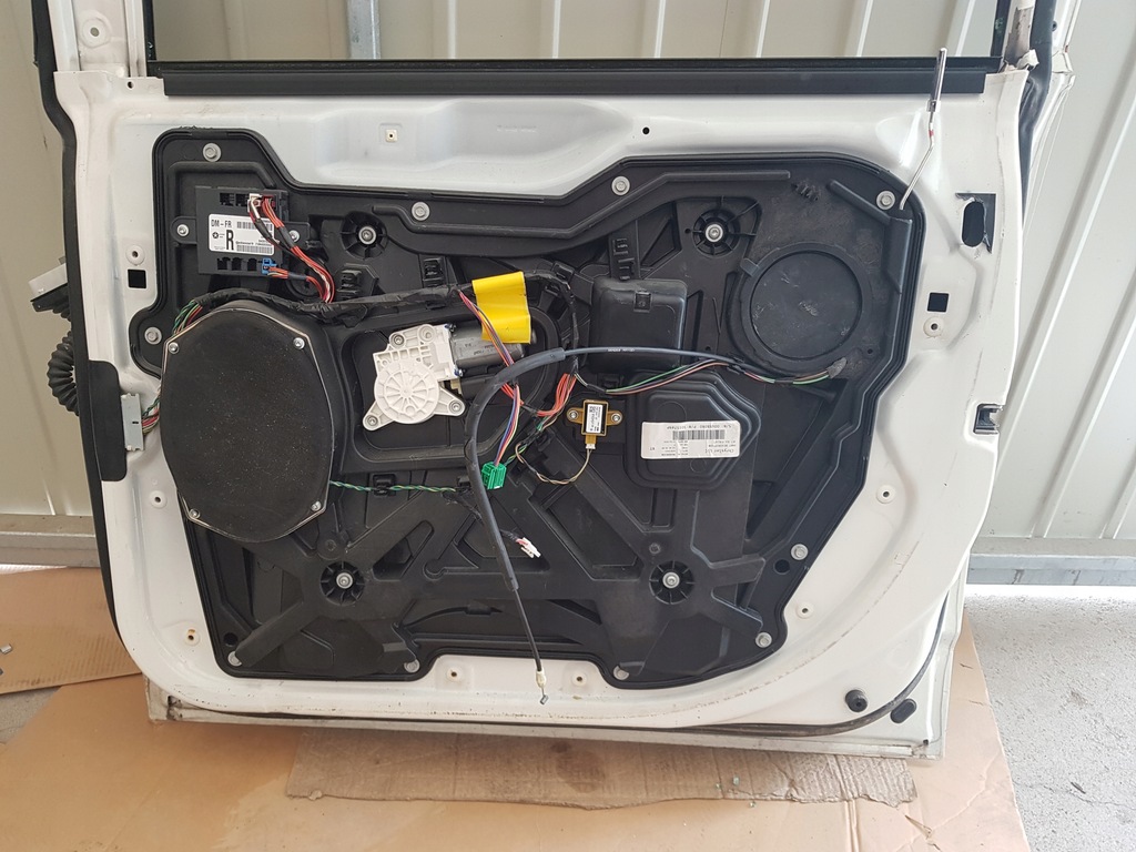 фото №10, Town country 10-20 3.6 дверь правый перед usa