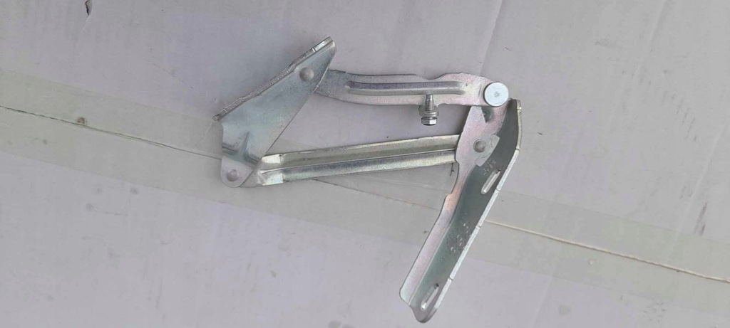 фото №1, Петля капот лівий mercedes sprinter w906 9067500021