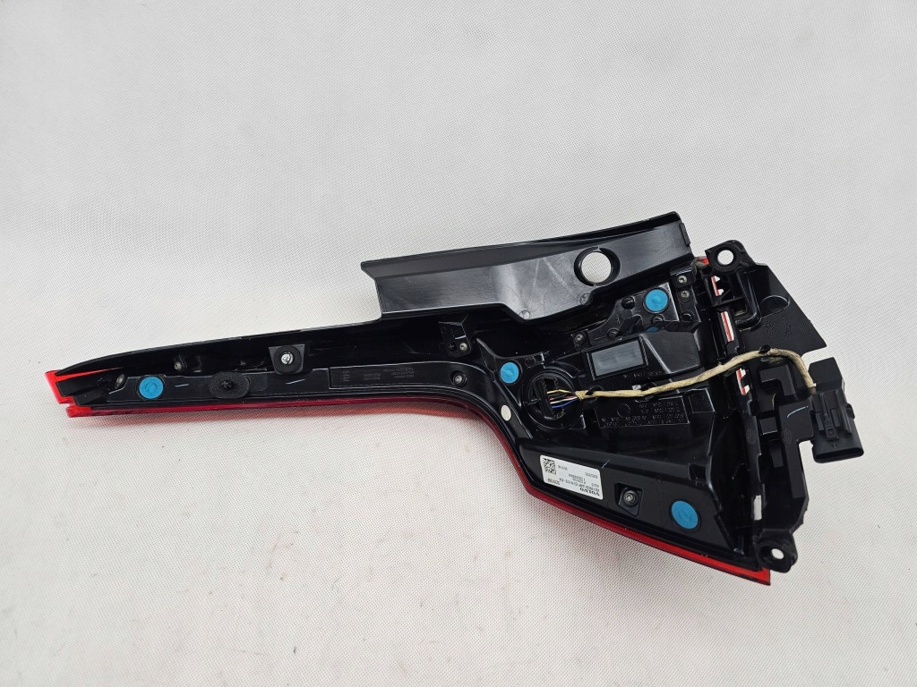 фото №7, Volvo v60 ii 2017+ лампа задняя задняя правая led демонтаж 32291359