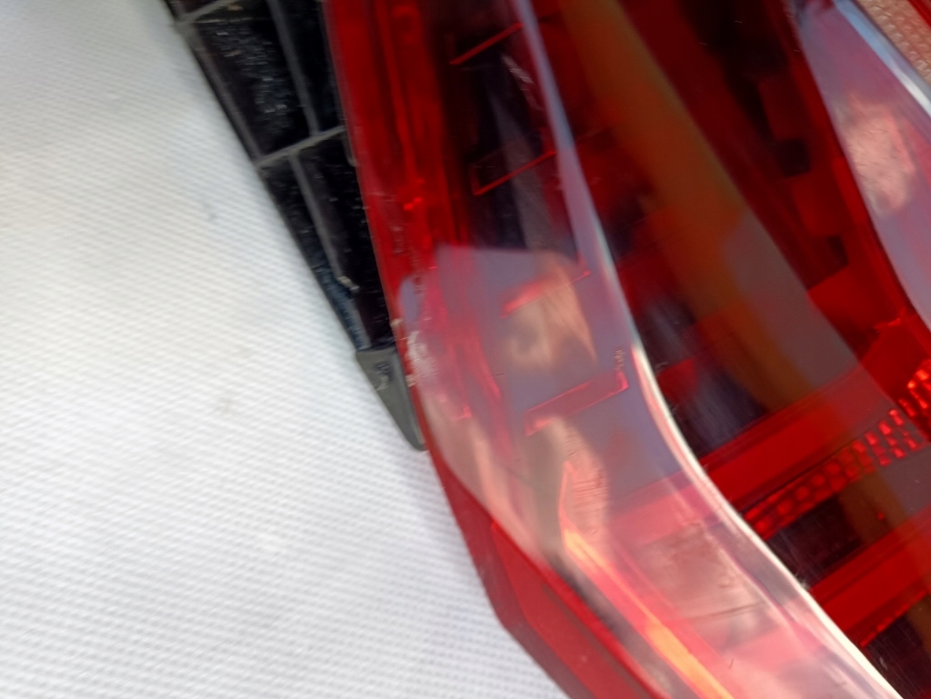 фото №7, Лампа задняя задняя накладка audi q8 matrix 4m8945095p