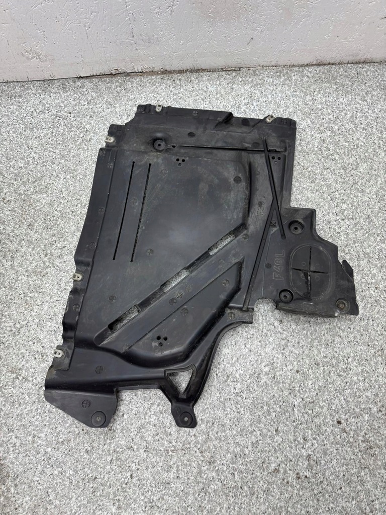 фото №1, Защита подвеска левая bmw x1 f48 2015-2018 7354759