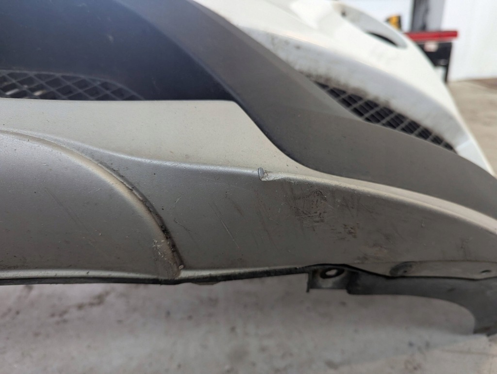 фото №10, Bmw x1 e84 lift 2012-2015 бампер перед передний kompletny белый