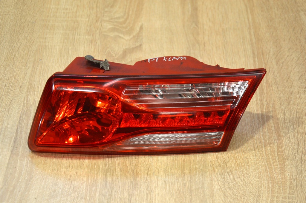 фото №1, Лампа кришки правий задня renault laguna iii coupe
