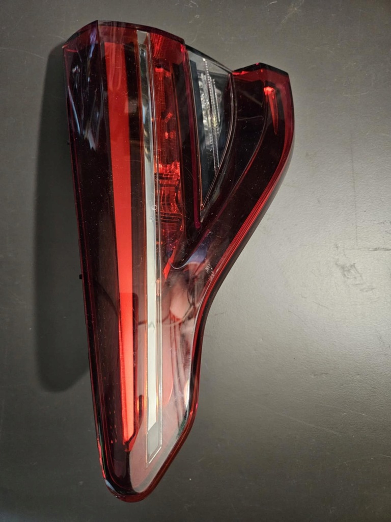 фото №1, Renault clio v лампа правий задня led hb 265504450r