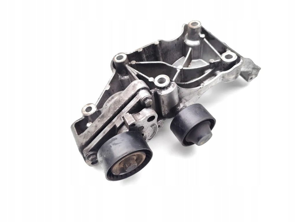 Nissan navara кронштейн генератора 2.3 dci дизель 140kw 190 hp 2017 в Украине