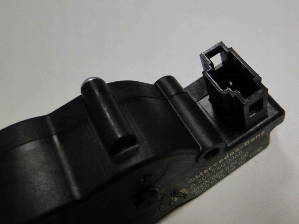 фото №7, Mercedes cls 218 kombi привід доводчик замка кришки