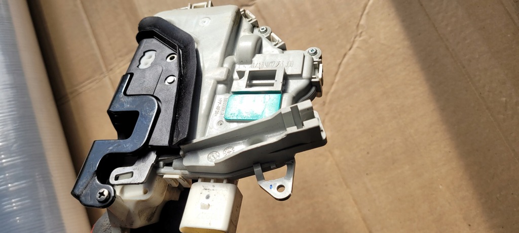 фото №9, S7 4g a7 замок дверь левый перед 6 pin 8j0837015d a6 c7 4g s6