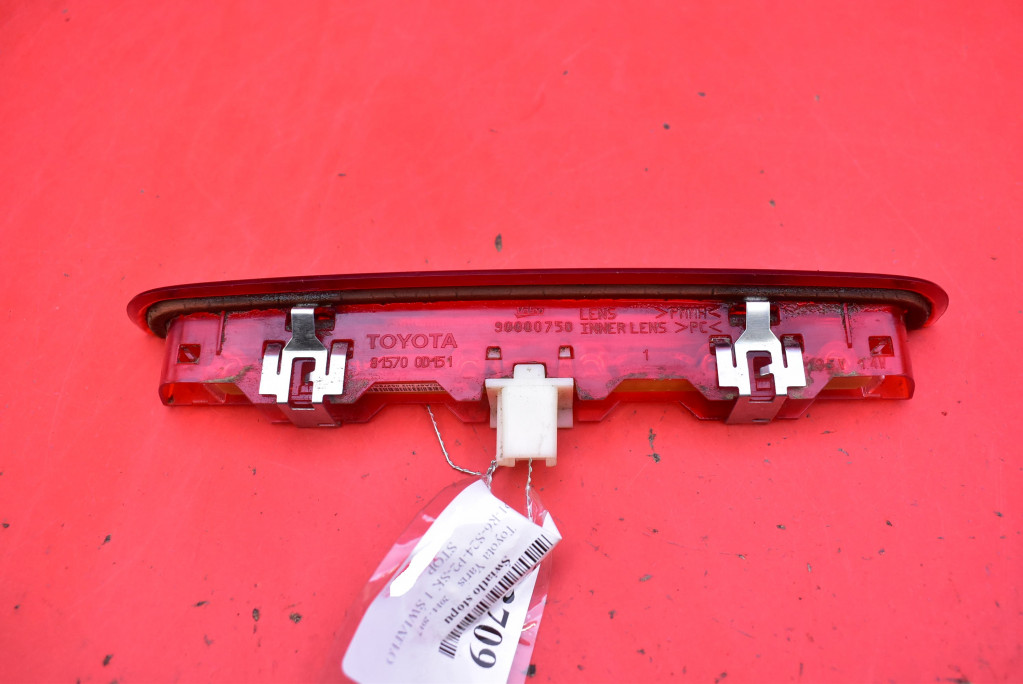 фото №5, Світло стоп-сигнал стоп 81570-0d151 toyota yaris 3 iii 5d lift 14-17