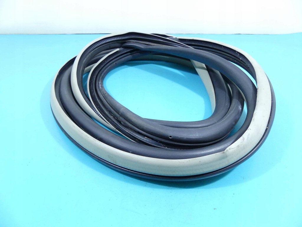 фото №1, Прокладка дверь левый задняя toyota estima iii