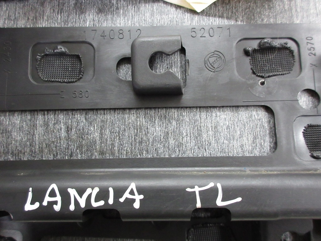 фото №11, Lancia delta 3 iii 08- захист обшивка оббивка задня