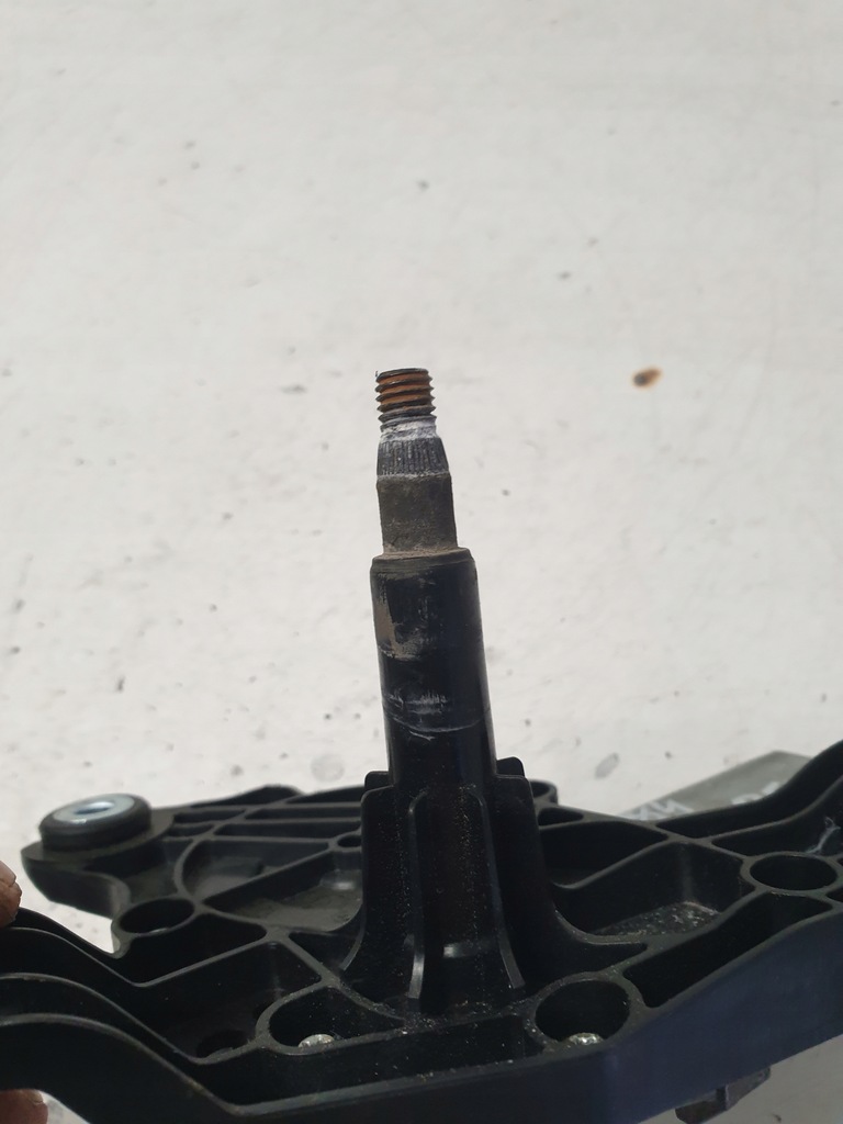 фото №5, Моторчик дворники задняя задний bmw x1 e84 2990856