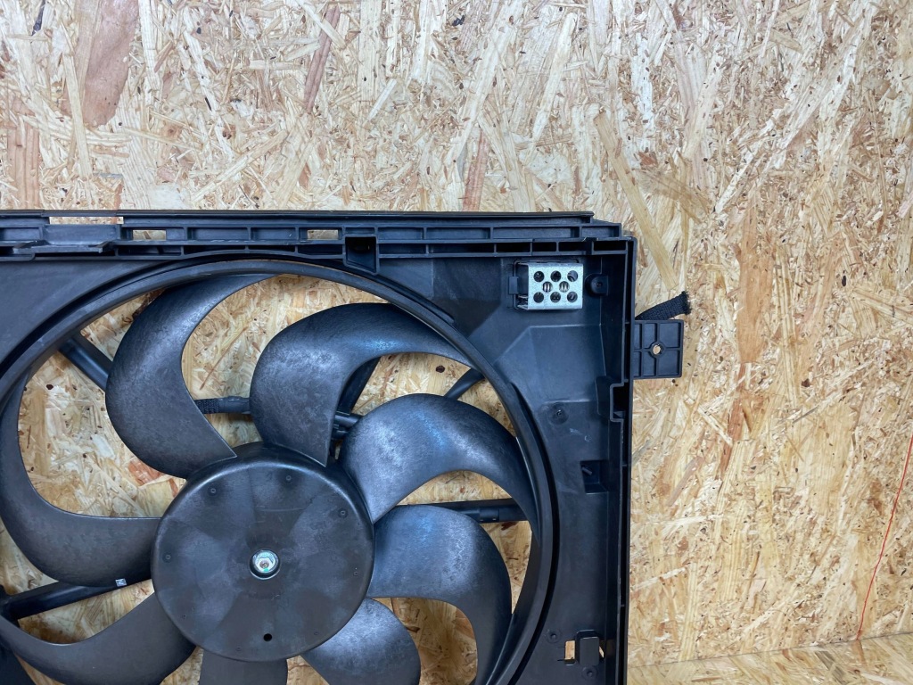 Вентилятор радиатор корпус peugeot 308 2 t9 c4 picasso 2 1.2b 9806313280 Киев