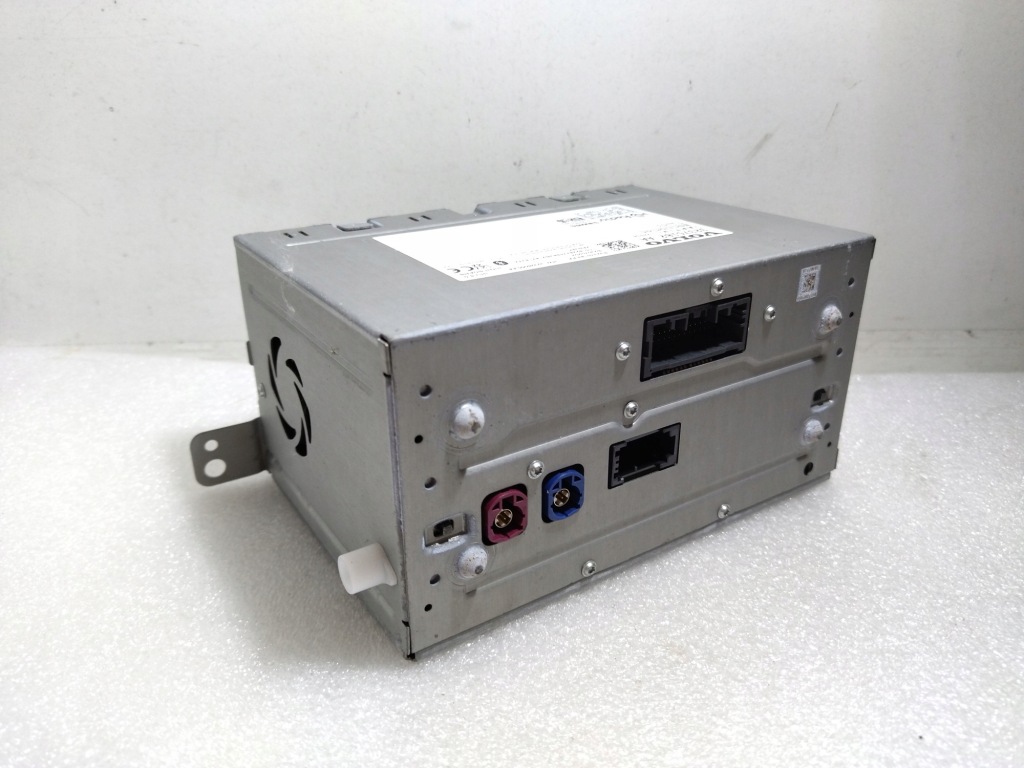 фото №2, 32375182 блок центральная радио navi volvo s60 iii