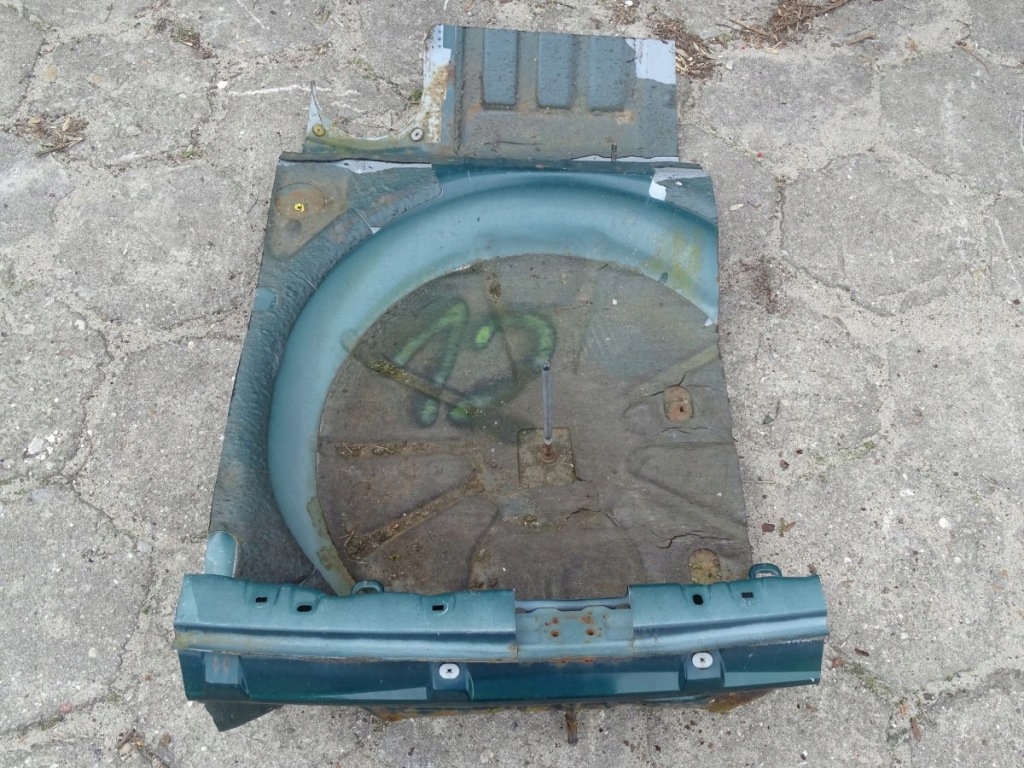 фото №2, Mazda tribute 00-07 pas задний