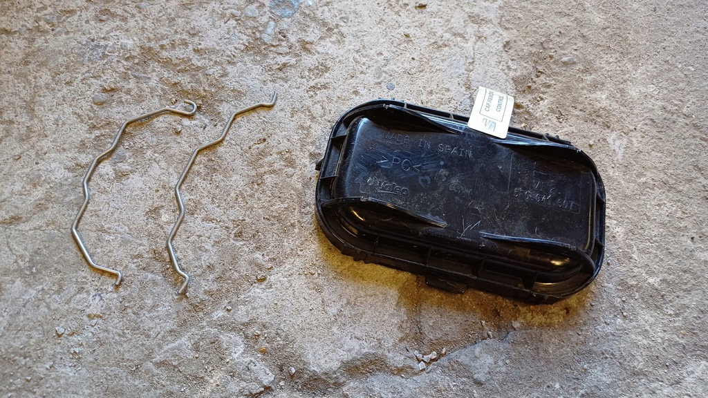 фото №1, Seat leon iii крышка лампы 5f0941607