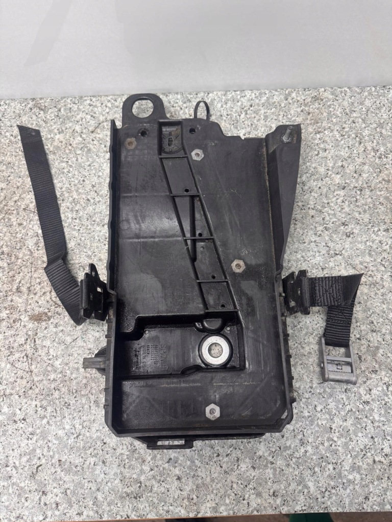 Купить Основание аккумулятор volvo xc40 2017-2024 32219128