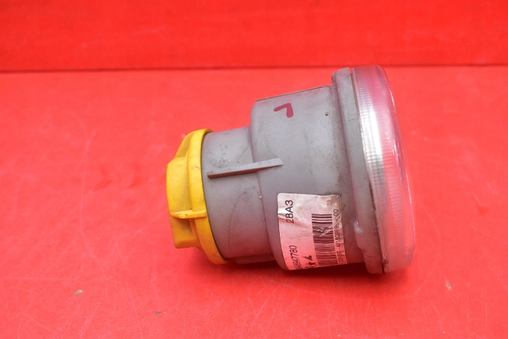 фото №4, Противотуманная фара левый перед 9648947780 citroen c3 1 i 02-10