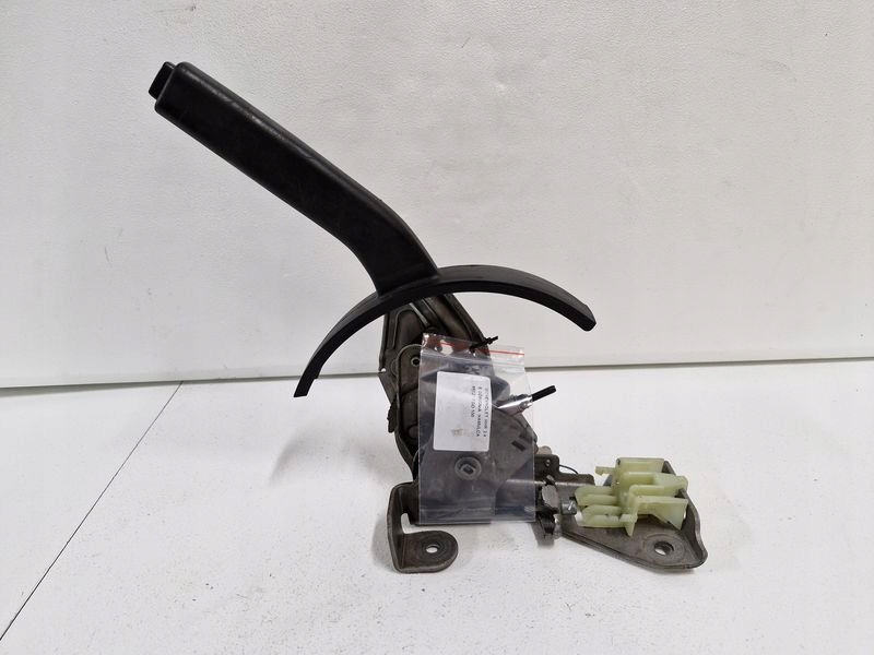 фото №1, Chevrolet hhr 2.4 b рычаг тормоза ручного