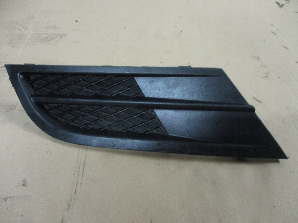 фото №8, Заглушка бампера ліва vw jetta iv 5c6853665h