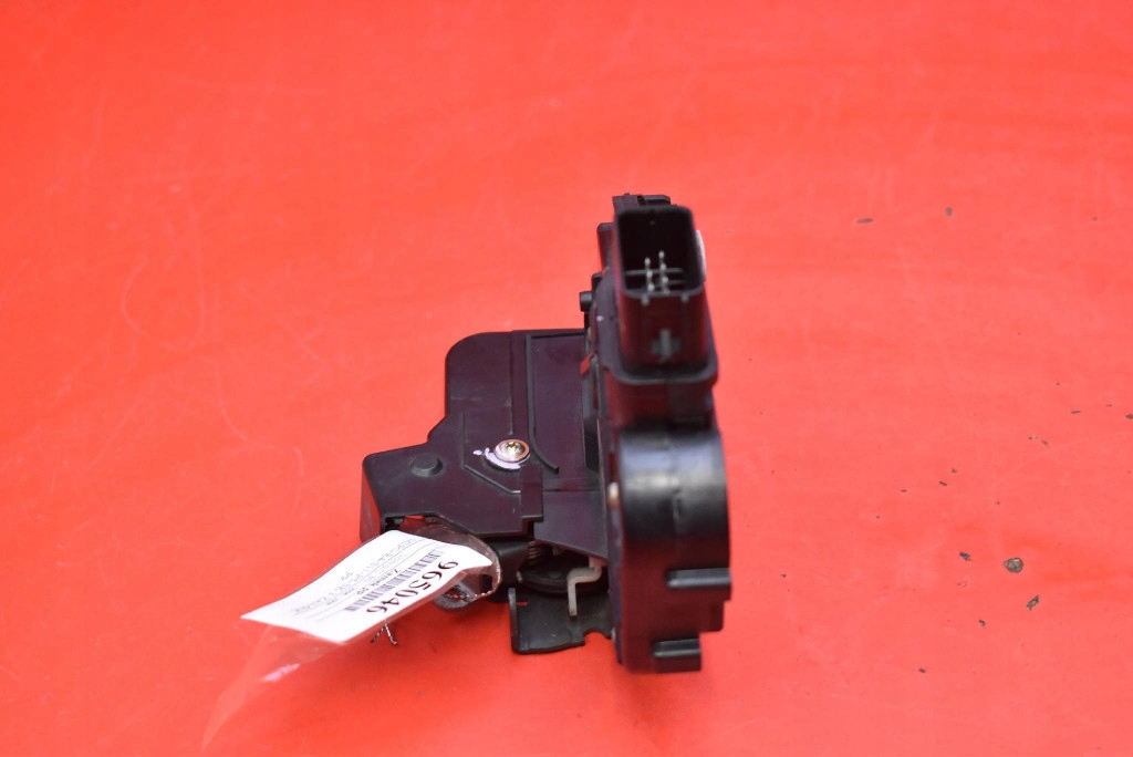 фото №6, Замок правый перед передний eu 30753664 volvo c30 1 i 06-09