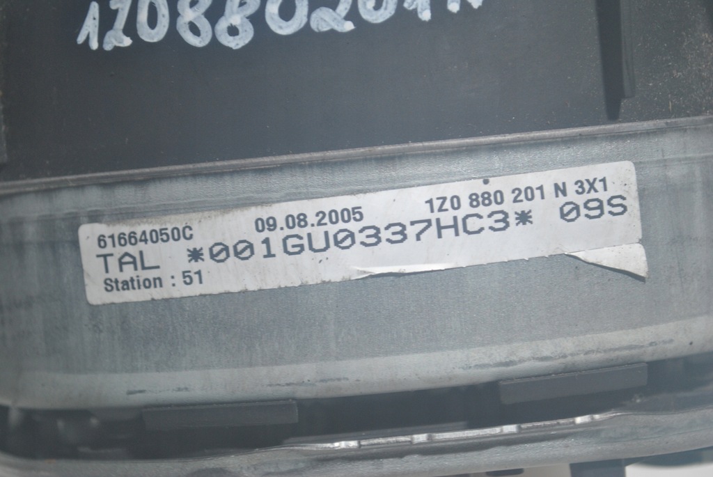 фото №8, Подушка подушка безпеки керма skoda octavia ii 1z0880201n