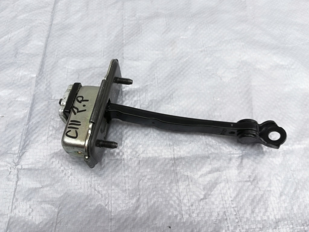 фото №1, Ограничитель дверь правый перед kia ceed iii 17-22