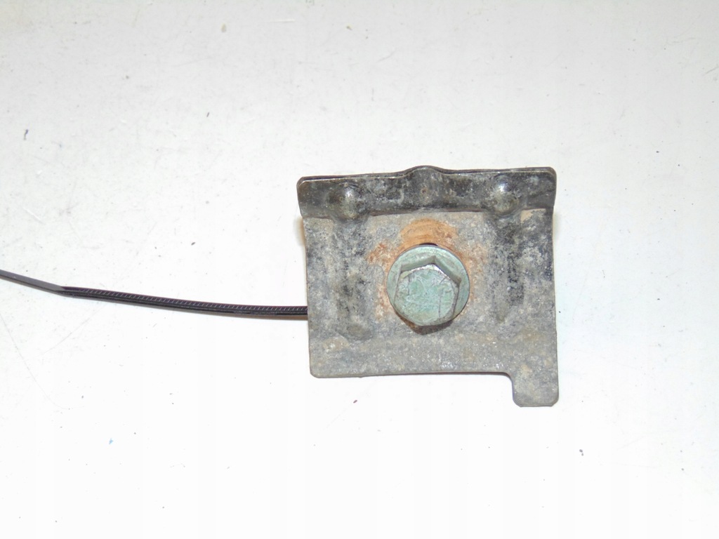 фото №1, Кронштейн акумулятор vw fox 6n0803219