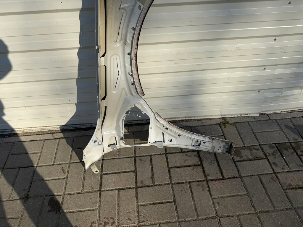 Крило ліве перед ліве передній audi e-tron 4ke європа Доставка