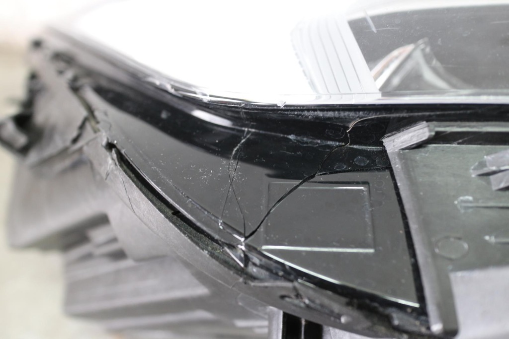 Лампа full led правая правый перед volvo xc60 ii рестайлинг  32338979 Недорого