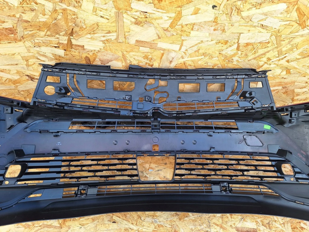 Бампер перед 9840131477 opel grandland x 21- в Украине