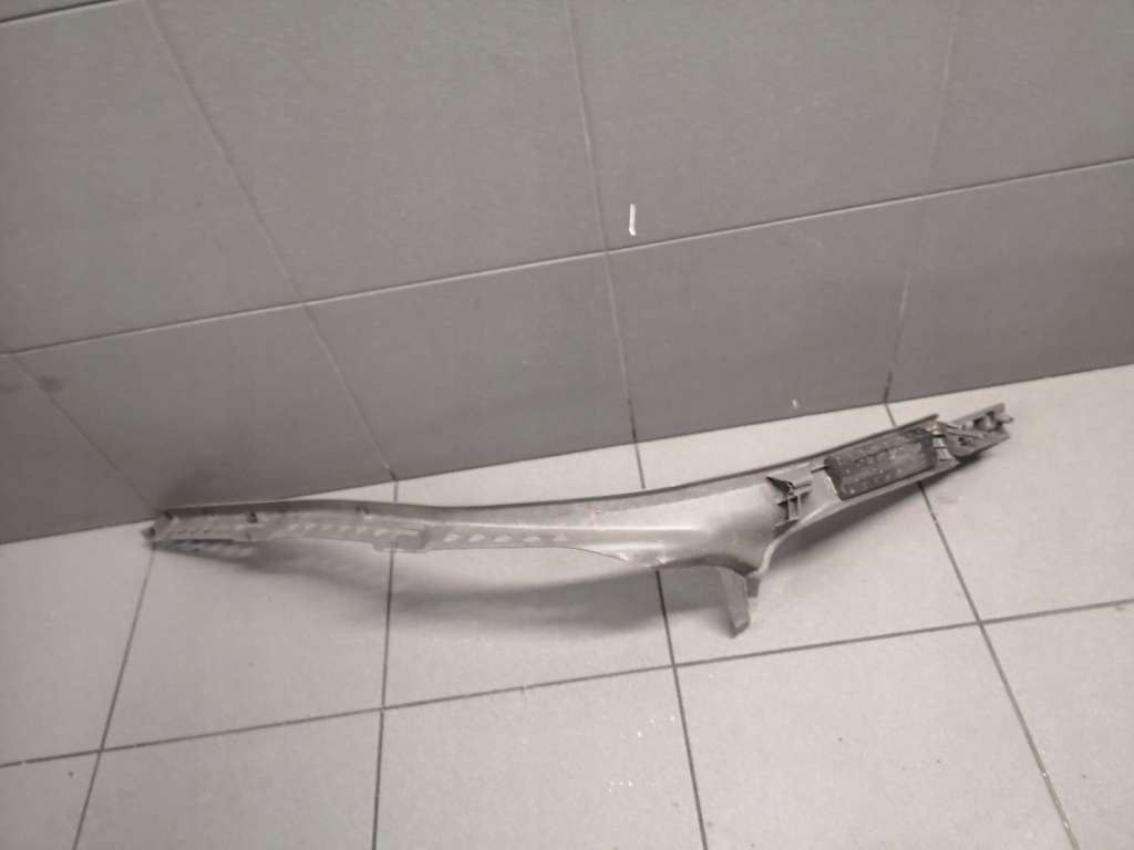 Молдинг порог правый  задняя audi a4 b6 8e0867731a в Украине