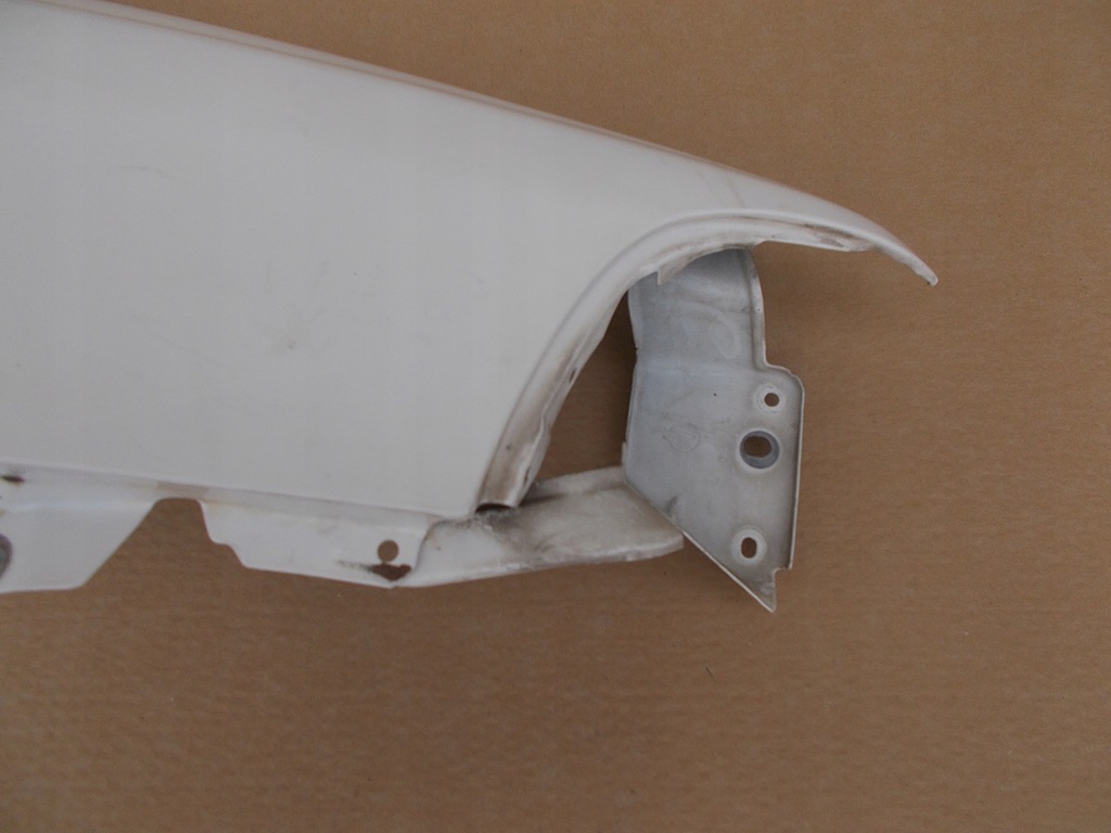 фото №7, Крыло правый перед volvo v40 s40 95-