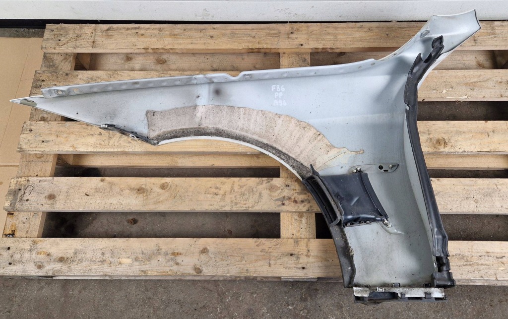 фото №12, Bmw 4 f36 gran coupe 14-17 правый передний крыло правый перед a96 молдинг