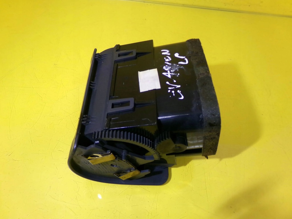 Бічна решітка обдув citroen evasion ліва 1461979077 nr261 Київ