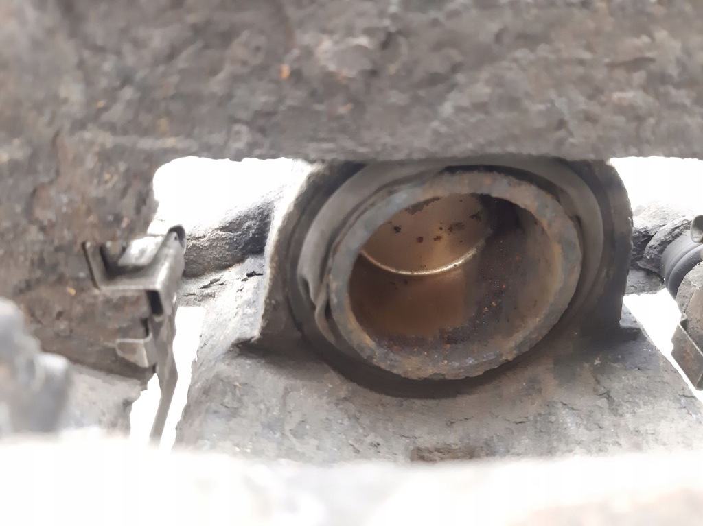 фото №7, 2005 lexus rx 300 супорт гальмівний передній 6408l