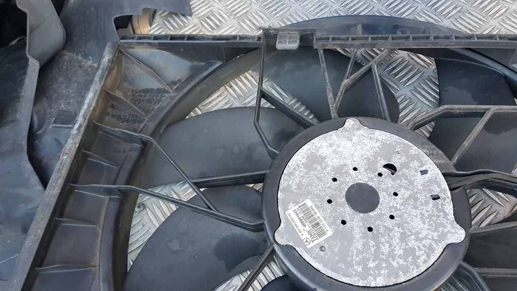 фото №11, Mercedes w203 2.2cdi вентилятор радиатора a2035000293 600w