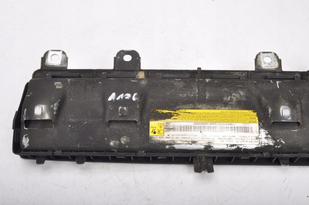 Mercedes w176 подушка коленная a1768600402 Недорого