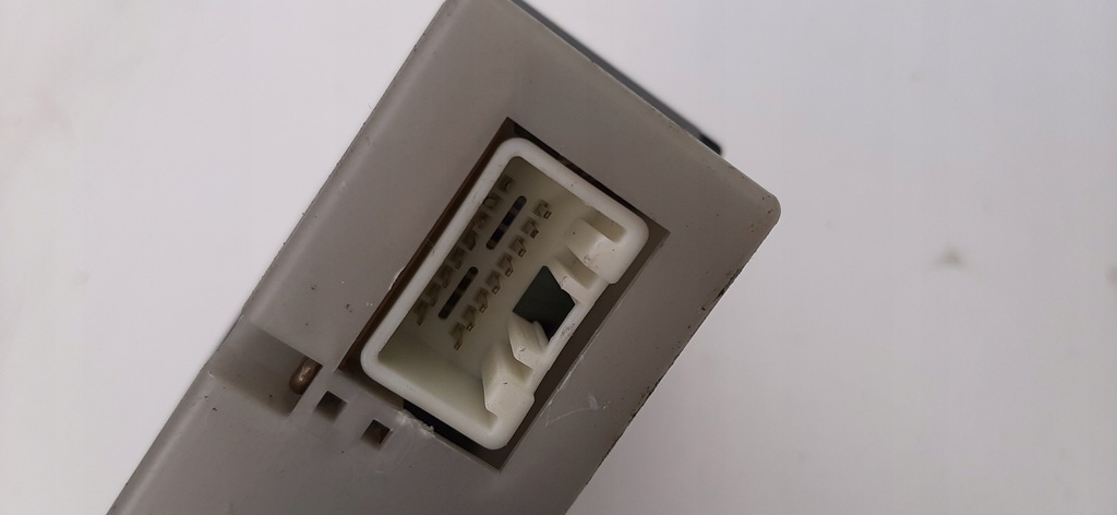 фото №5, Приладова панель дисплей панель mazda 323f bj hb 1.5 1998