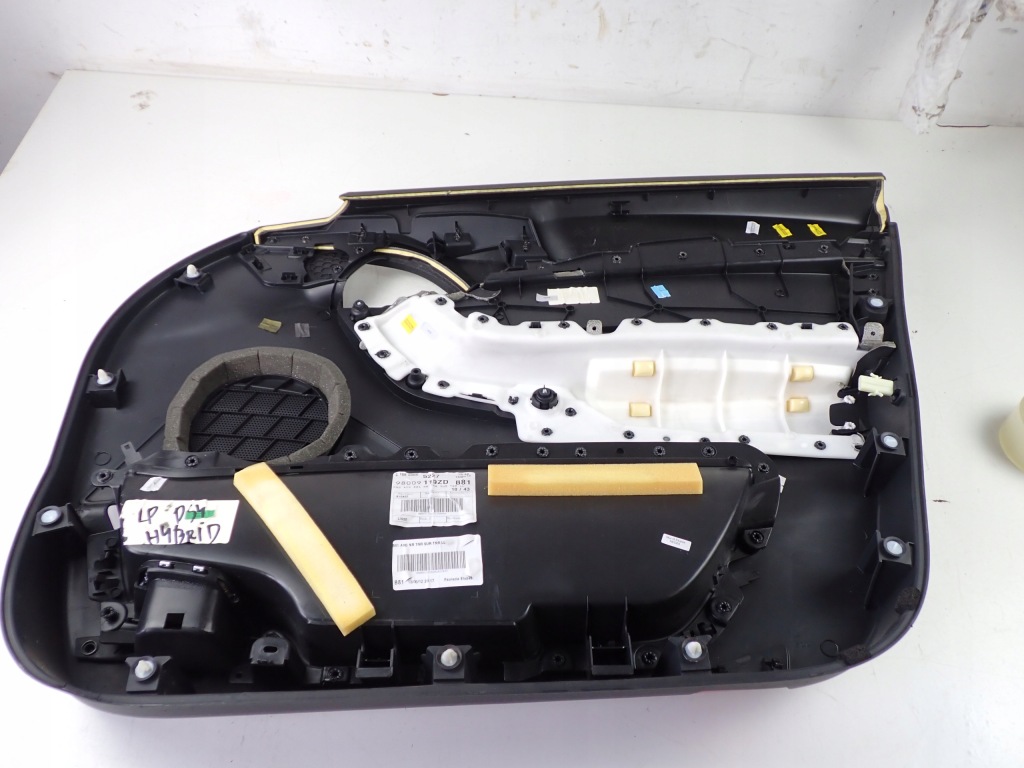 фото №9, Обшивка дверь левый перед citroen ds5 hybrid europa